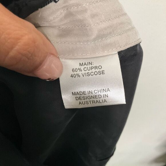 Shakuhachi Side Stripe Skirt - Picture 6 of 7